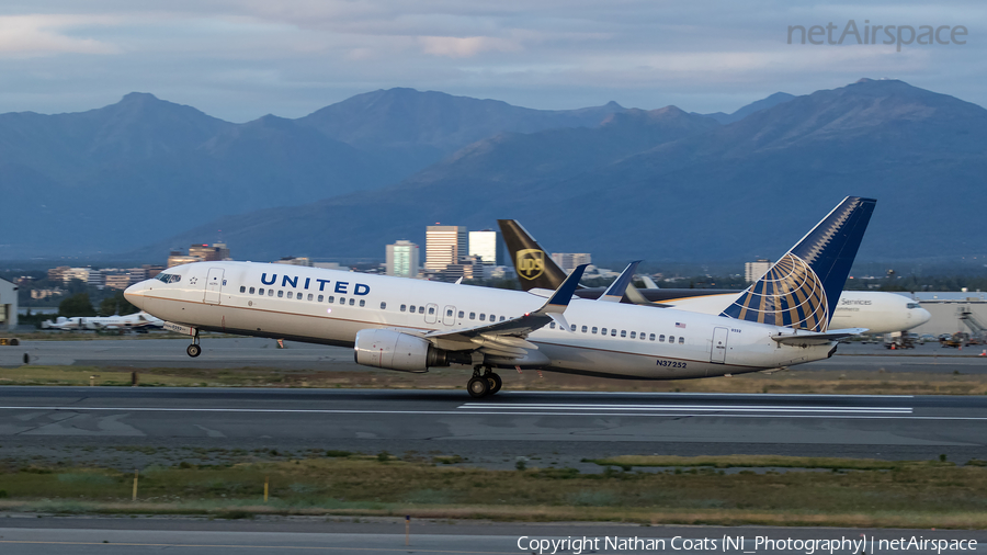 United Airlines Boeing 737-824 (N37252) | Photo 117261