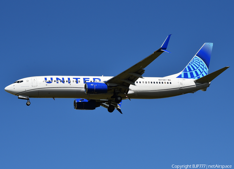 United Airlines Boeing 737-824 (N37267) | Photo 326908