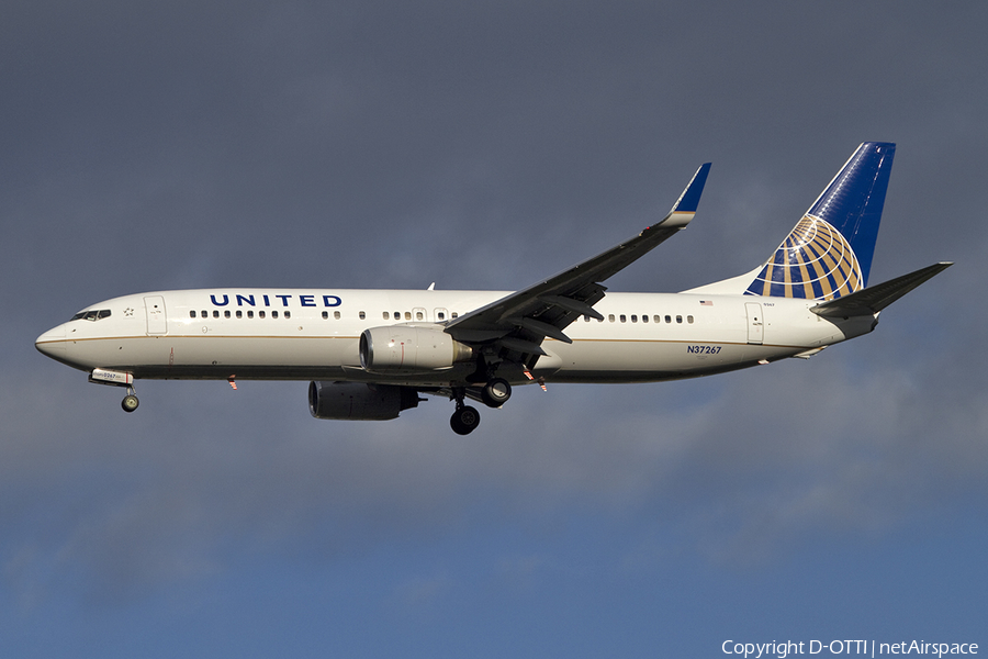 United Airlines Boeing 737-824 (N37267) | Photo 386575
