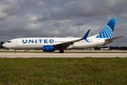 United Airlines Boeing 737-824 (N37267) at  Ft. Lauderdale - International, United States