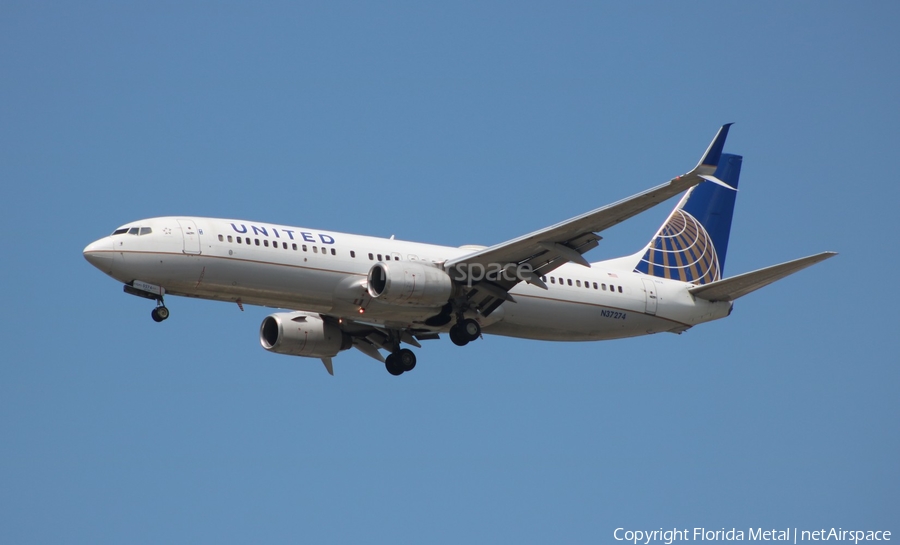 United Airlines Boeing 737-824 (N37274) | Photo 380952