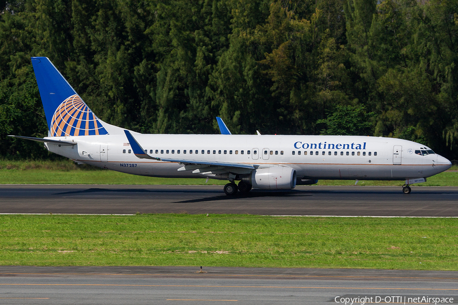 Continental Airlines Boeing 737-824 (N37287) | Photo 216739