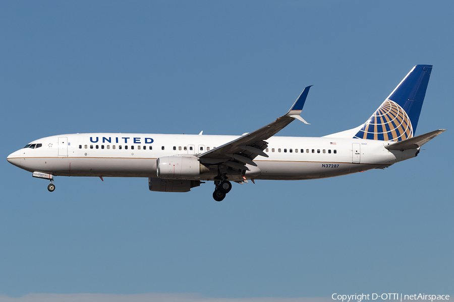 United Airlines Boeing 737-824 (N37287) | Photo 146219