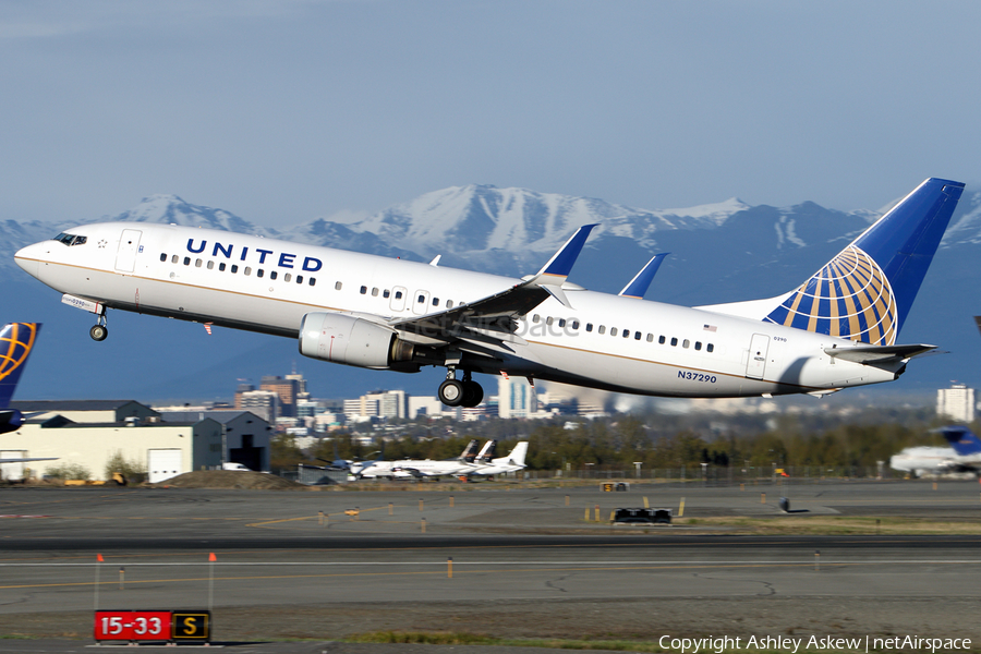 United Airlines Boeing 737-824 (N37290) | Photo 164650