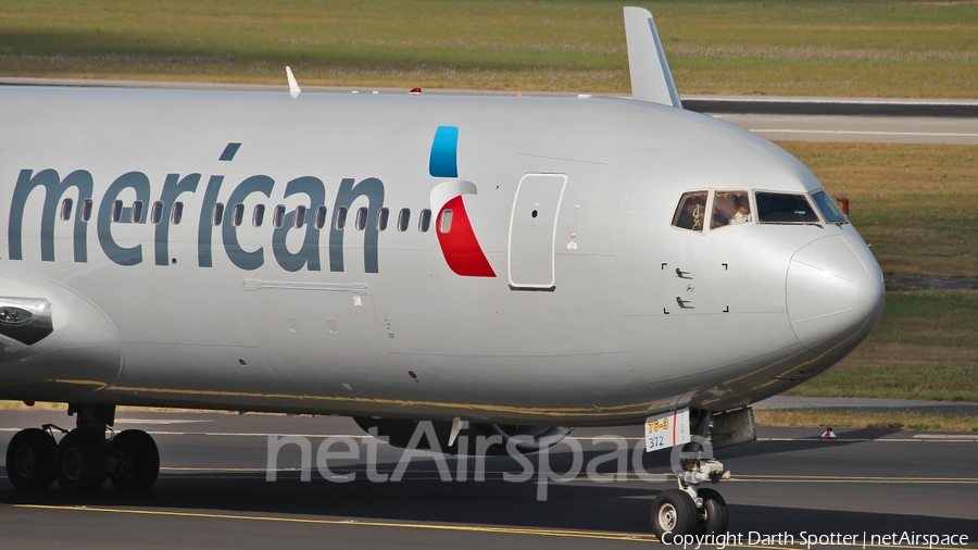 American Airlines Boeing 767-323(ER) (N372AA) | Photo 212134