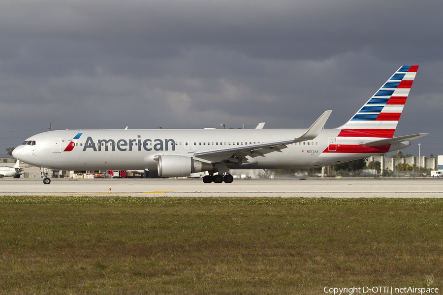 American Airlines Boeing 767-323(ER) (N372AA) | Photo 432533