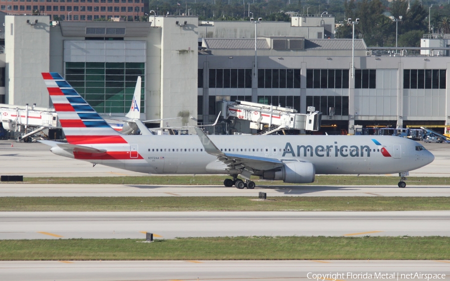 American Airlines Boeing 767-323(ER) (N372AA) | Photo 581305