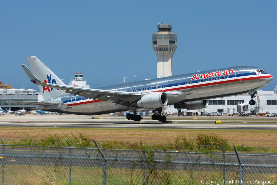 American Airlines Boeing 767-323(ER) (N372AA) | Photo 286311