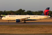 Delta Air Lines Airbus A320-212 (N372NW) at  Dallas/Ft. Worth - International, United States