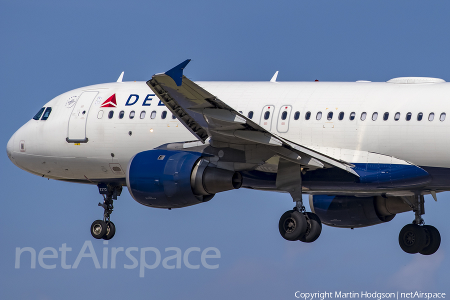 Delta Air Lines Airbus A320-212 (N372NW) | Photo 396870