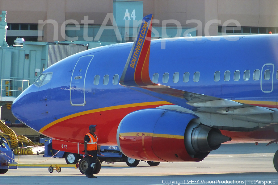 Southwest Airlines Boeing 737-3H4 (N372SW) | Photo 13408