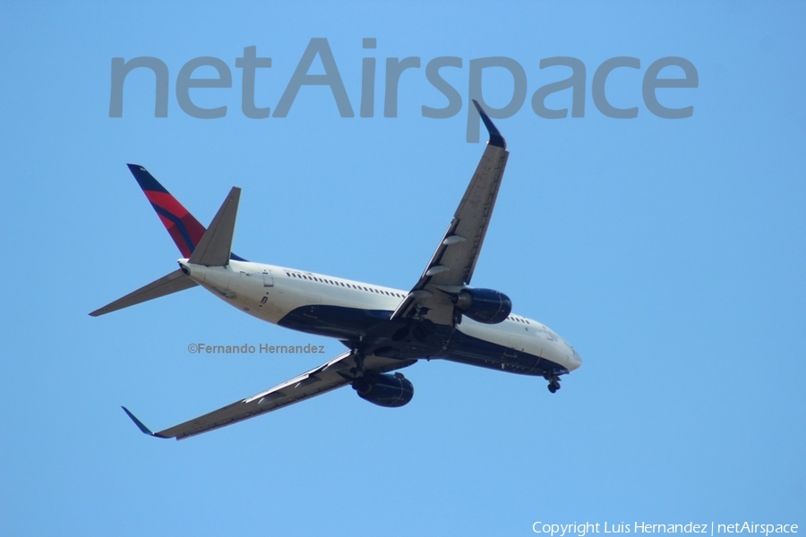 Delta Air Lines Boeing 737-832 (N3734B) | Photo 195482
