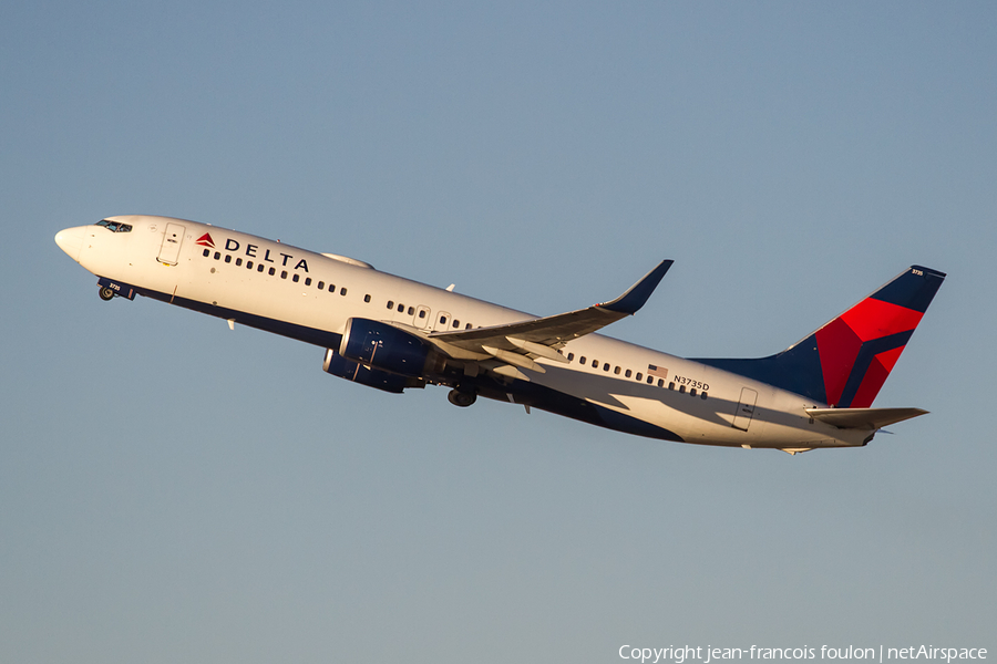 Delta Air Lines Boeing 737-832 (N3735D) | Photo 224866