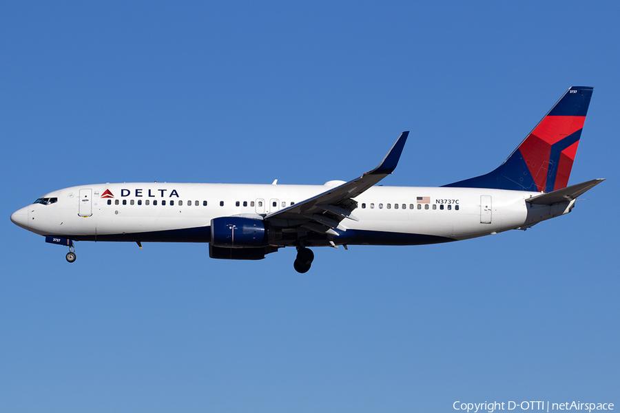 Delta Air Lines Boeing 737-832 (N3737C) | Photo 552358