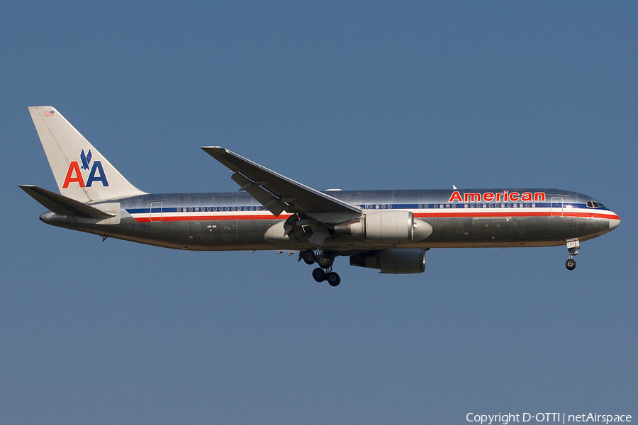 American Airlines Boeing 767-323(ER) (N373AA) | Photo 270473