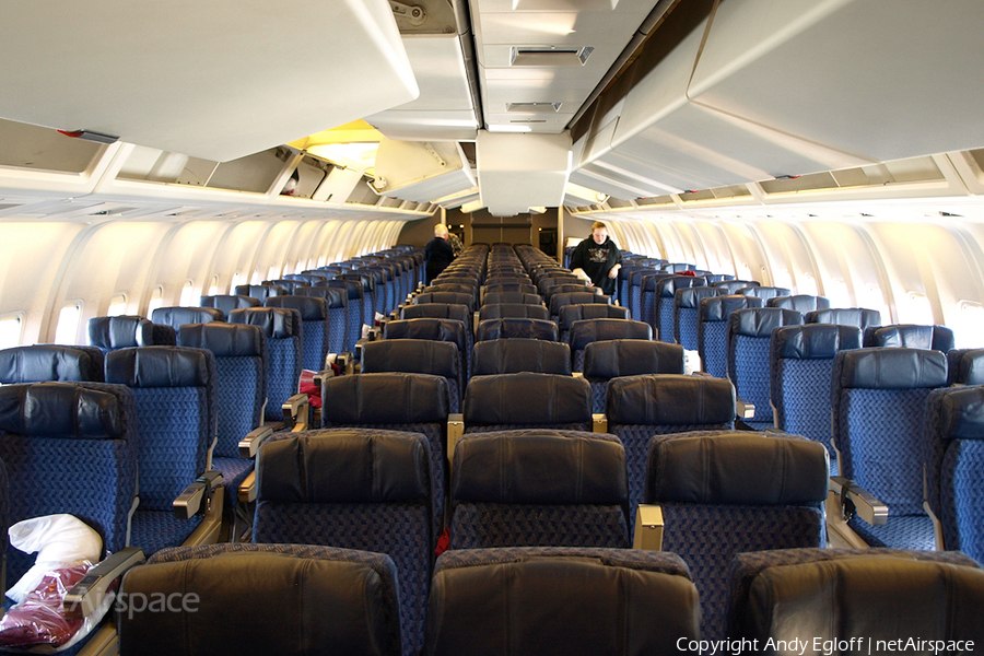 American Airlines Boeing 767-323(ER) (N373AA) | Photo 225780