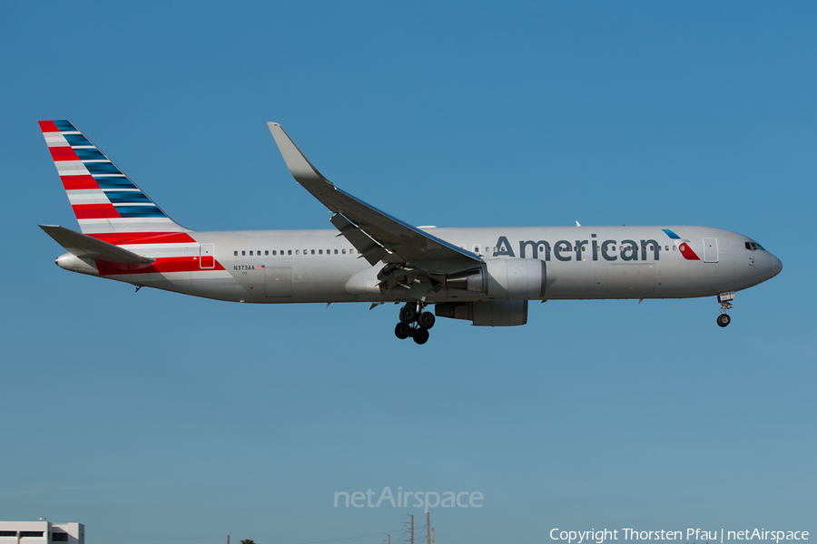 American Airlines Boeing 767-323(ER) (N373AA) | Photo 134900