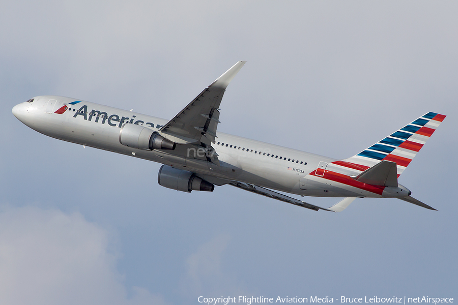 American Airlines Boeing 767-323(ER) (N373AA) | Photo 149197