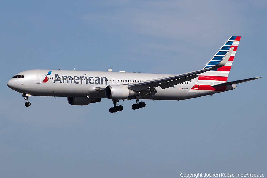 American Airlines Boeing 767-323(ER) (N373AA) | Photo 42153