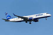 JetBlue Airways Embraer ERJ-190AR (ERJ-190-100IGW) (N373JB) at  New York - John F. Kennedy International, United States