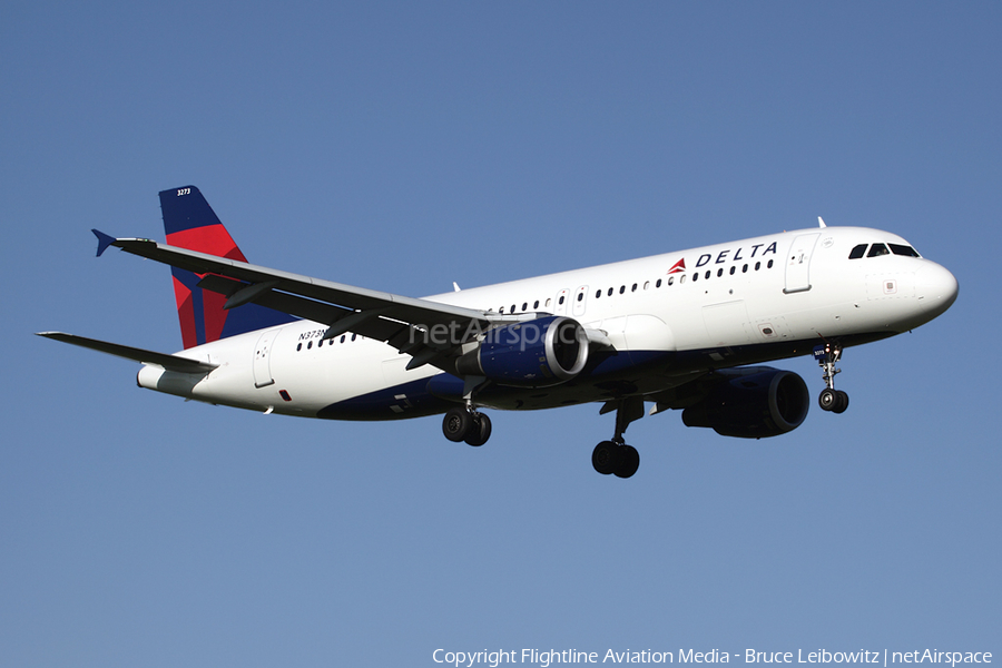 Delta Air Lines Airbus A320-214 (N373NW) | Photo 92925