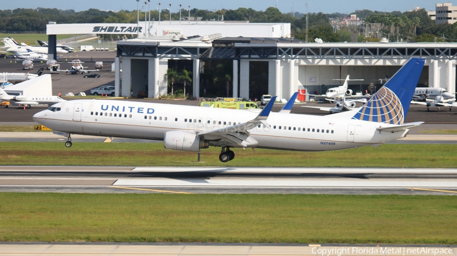 United Airlines Boeing 737-924 (N37408) | Photo 380954