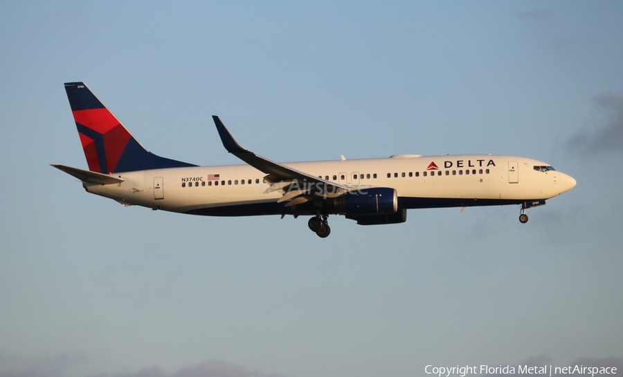 Delta Air Lines Boeing 737-832 (N3740C) | Photo 332548