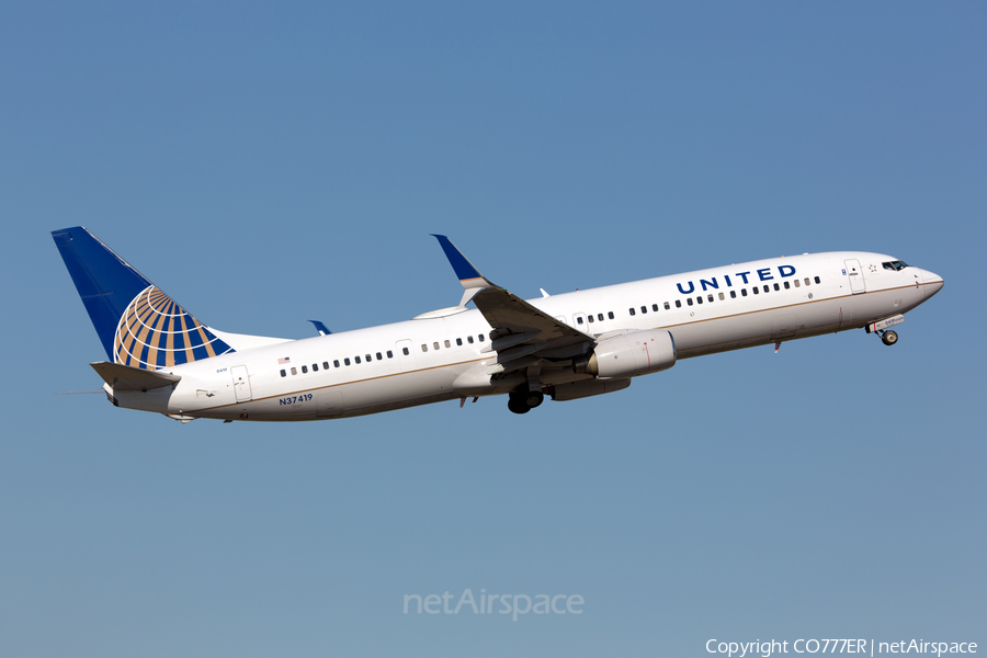 United Airlines Boeing 737-924(ER) (N37419) | Photo 104850