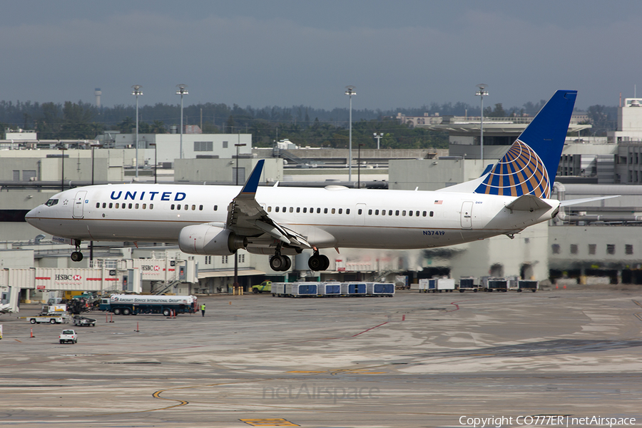United Airlines Boeing 737-924(ER) (N37419) | Photo 19001