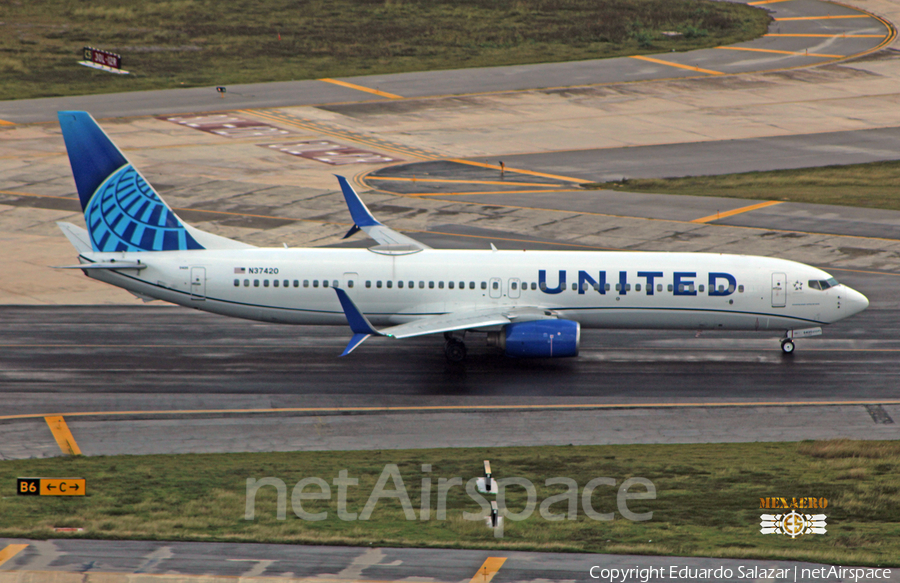 United Airlines Boeing 737-924(ER) (N37420) | Photo 673623