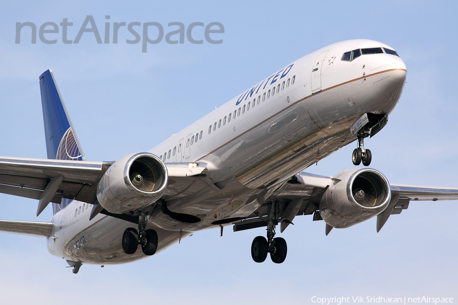United Airlines Boeing 737-924(ER) (N37437) | Photo 50074