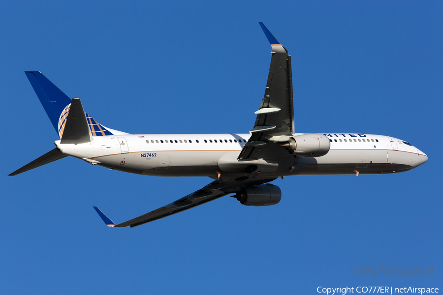 United Airlines Boeing 737-924(ER) (N37462) | Photo 22678