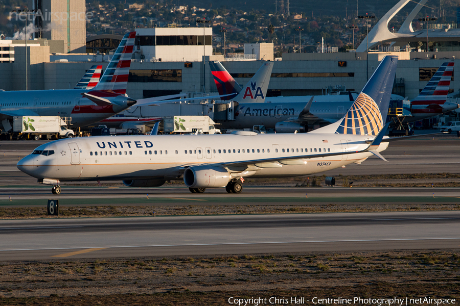 United Airlines Boeing 737-924(ER) (N37462) | Photo 93308