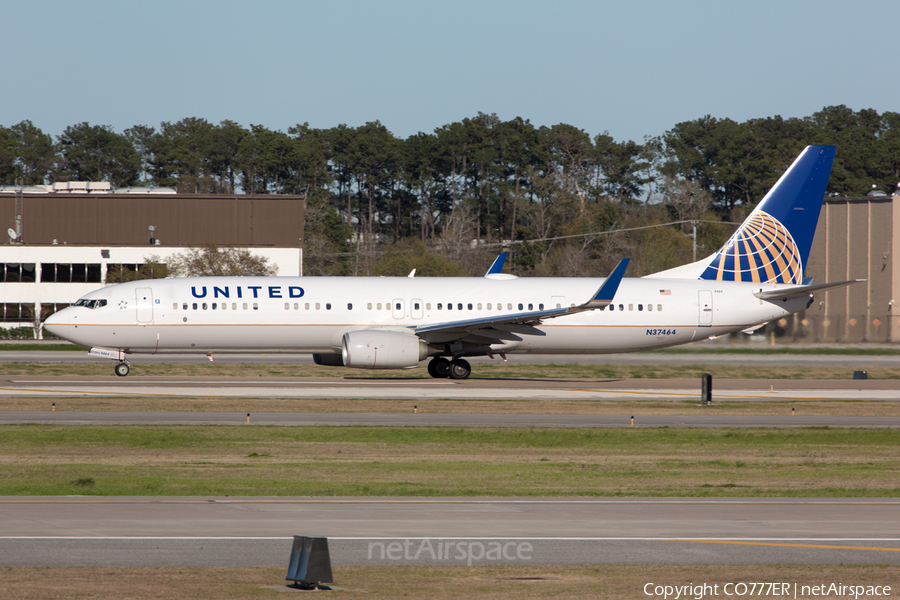 United Airlines Boeing 737-924(ER) (N37464) | Photo 54371