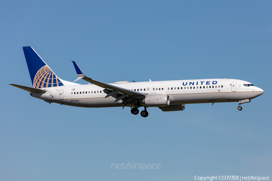 United Airlines Boeing 737-924(ER) (N37465) | Photo 338122