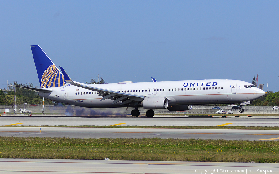 United Airlines Boeing 737-924(ER) (N37465) | Photo 147863