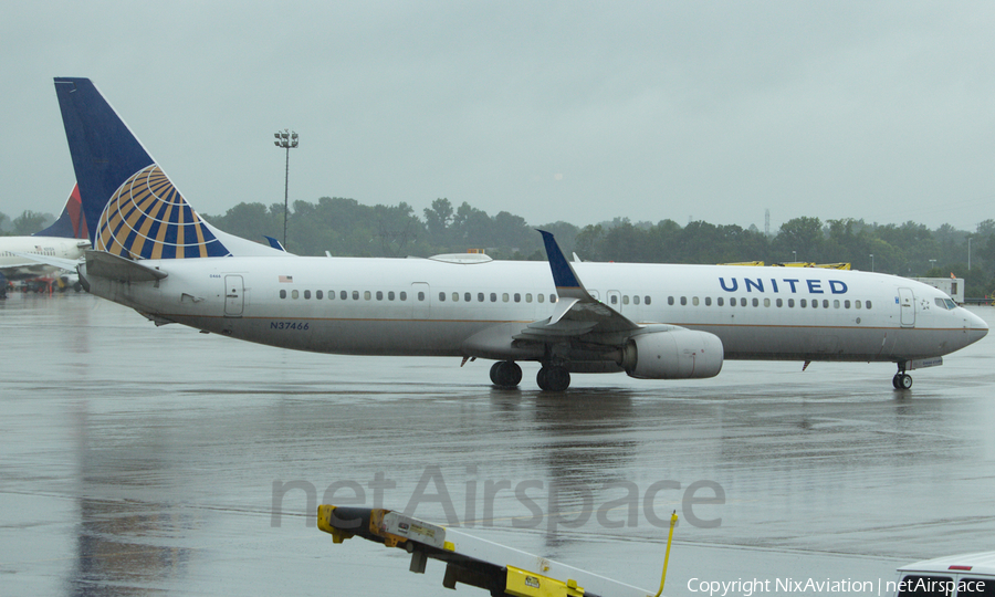 United Airlines Boeing 737-924(ER) (N37466) | Photo 587746
