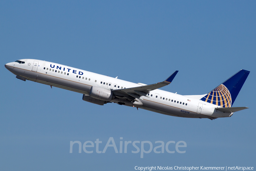 United Airlines Boeing 737-924(ER) (N37470) | Photo 161240