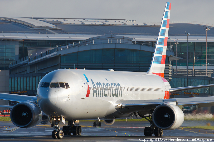 American Airlines Boeing 767-323(ER) (N374AA) | Photo 42498