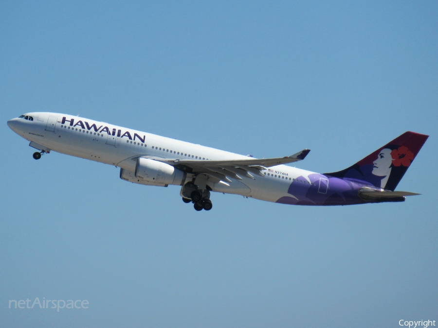Hawaiian Airlines Airbus A330-243 (N374HA) | Photo 472894