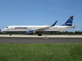 JetBlue Airways Embraer ERJ-190AR (ERJ-190-100IGW) (N374JB) at  San Juan - Luis Munoz Marin International, Puerto Rico