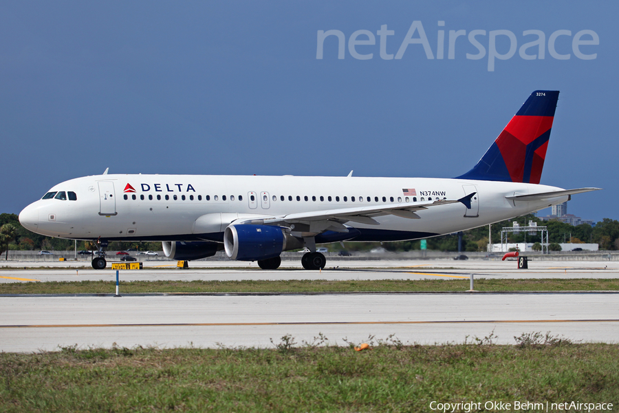 Delta Air Lines Airbus A320-212 (N374NW) | Photo 70932