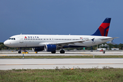 Delta Air Lines Airbus A320-212 (N374NW) at  Ft. Lauderdale - International, United States