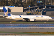 United Airlines Boeing 737-9 MAX (N37504) at  San Francisco - International, United States