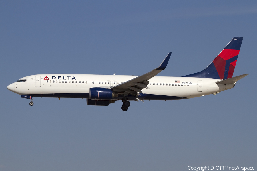 Delta Air Lines Boeing 737-832 (N3750D) | Photo 425446