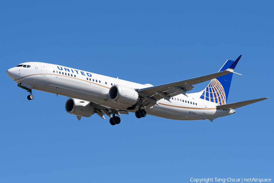 United Airlines Boeing 737-9 MAX (N37518) | Photo 494895