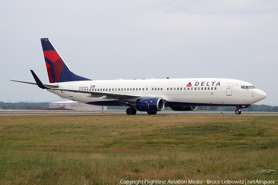 Delta Air Lines Boeing 737-832 (N3754A) | Photo 86069