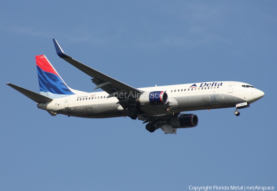 Delta Air Lines Boeing 737-832 (N3754A) | Photo 304067