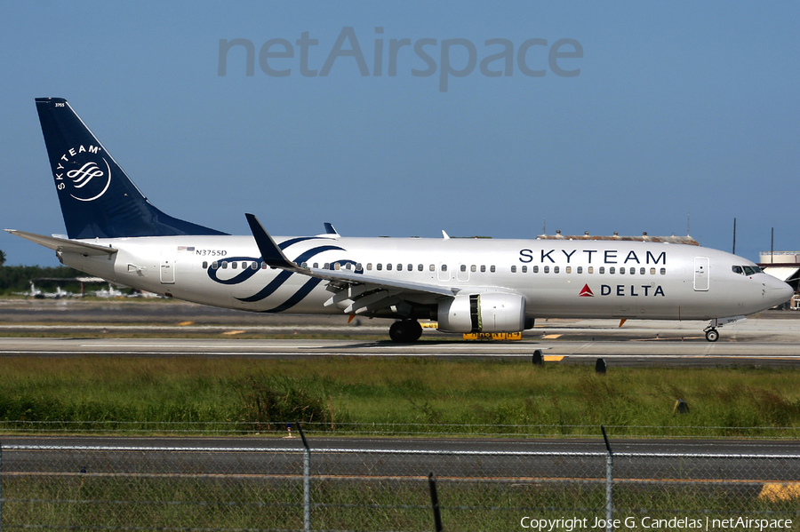 Delta Air Lines Boeing 737-832 (N3755D) | Photo 74335