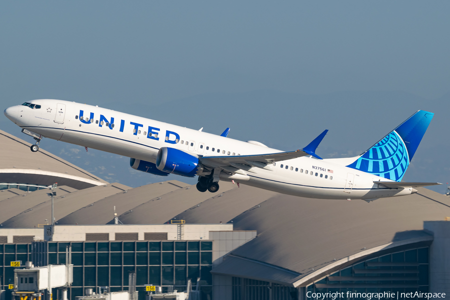United Airlines Boeing 737-9 MAX (N37561) | Photo 597921